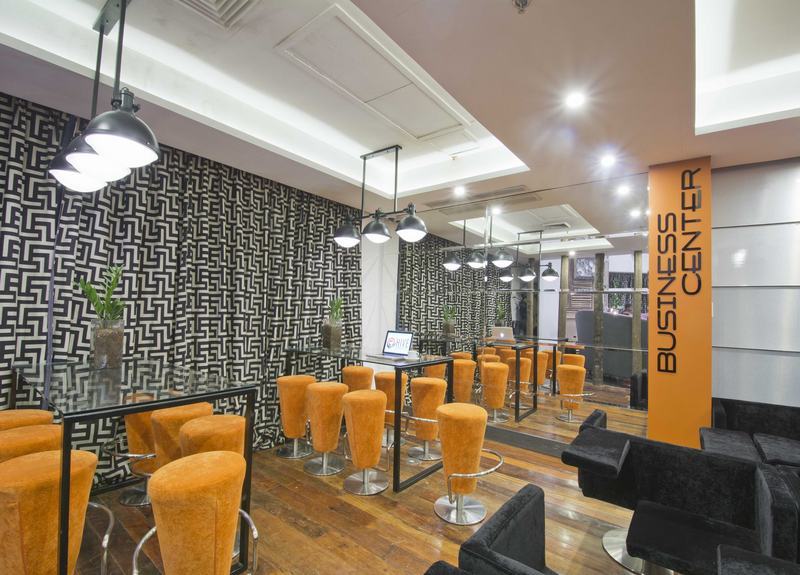 Hive Hotel Quezon City Zewnętrze zdjęcie
