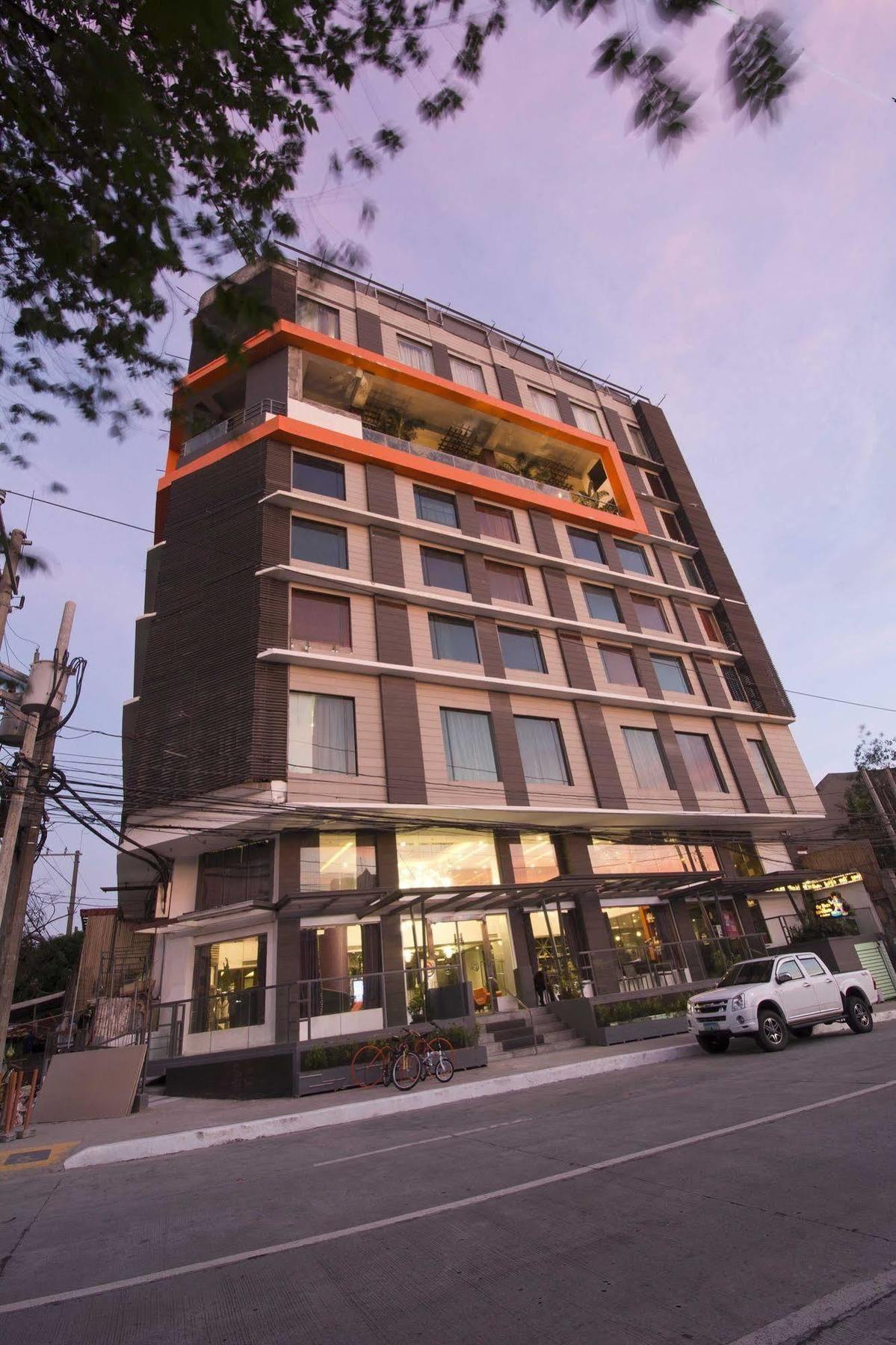 Hive Hotel Quezon City Zewnętrze zdjęcie
